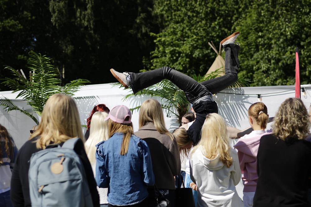 Mange deltok på worshops med Urban Circus. - Klikk for stort bilde