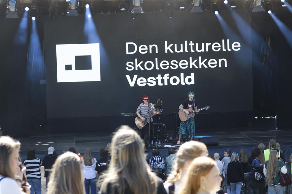 Konsert med publikum. - Klikk for stort bilde