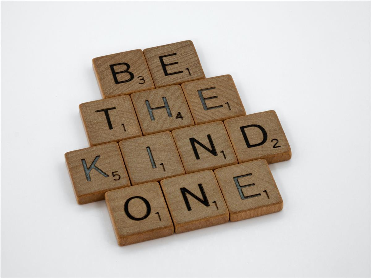 Be the kind one, scrabble bokstaver - Klikk for stort bilde